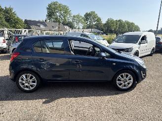 Opel Corsa 1.4-16V Anniversary Edition picture 8