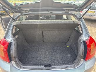 Toyota Corolla 1.6 VVT-i L.Terra picture 24