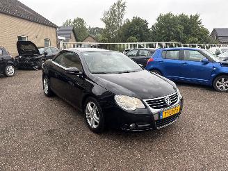 Vaurioauto  passenger cars Volkswagen Eos 1.4 TSI REST BPM €200,-!!! 2010/3