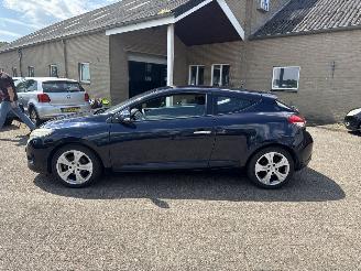 Renault Mégane Coupe 1.6 Dynamique picture 4