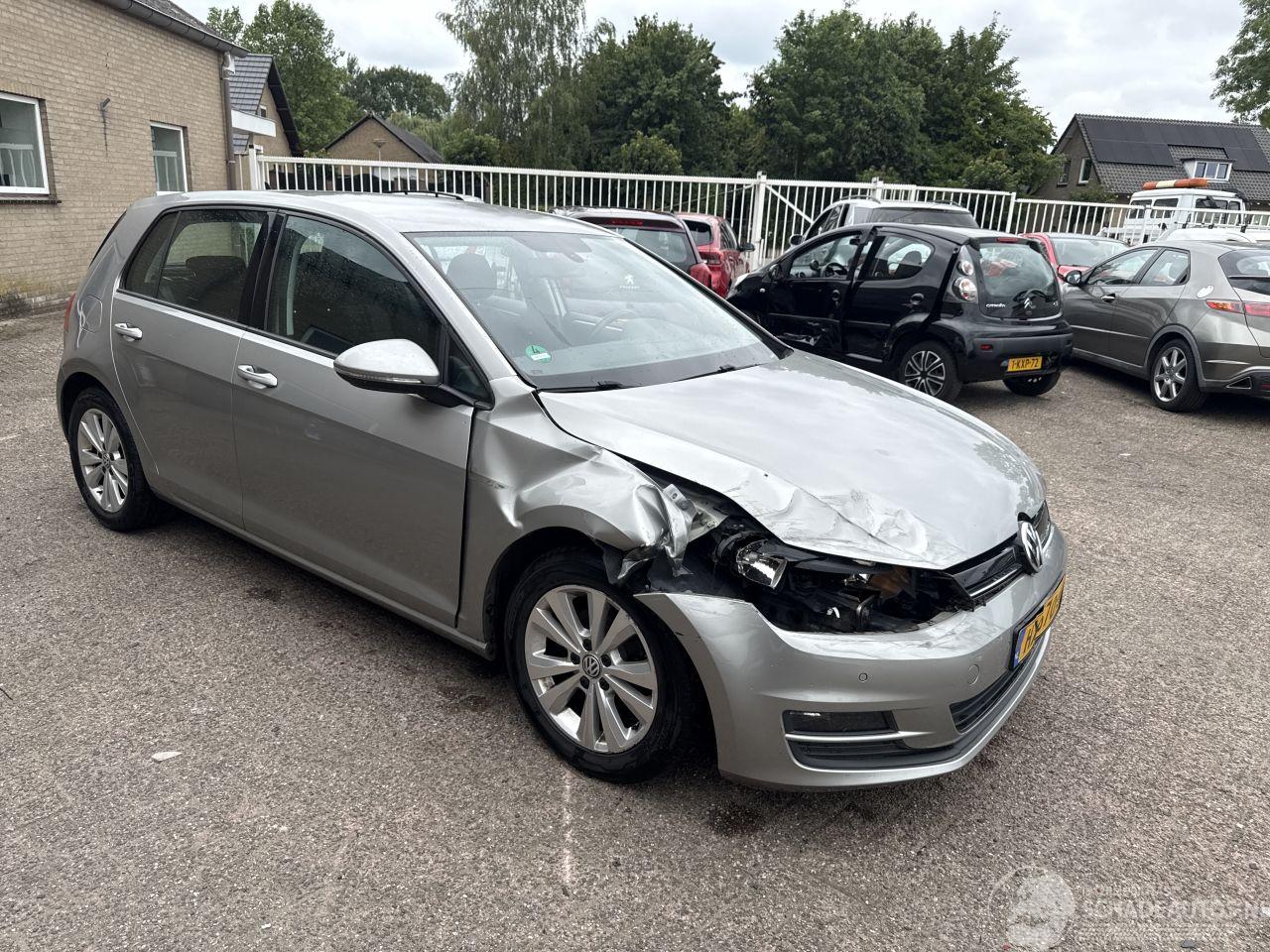 Volkswagen Golf 1.0 TSI Business Edition Connected  REST BPM €300,-!!!