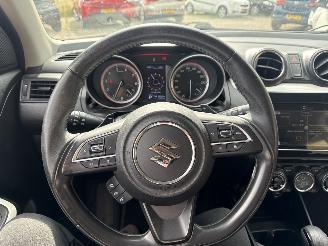 Suzuki Swift 1.0 Stijl REST BPM €700,-!!! picture 19