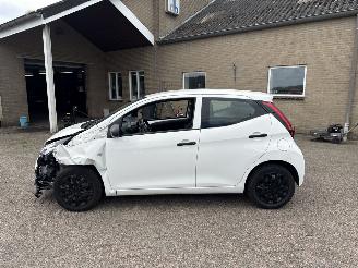 Toyota Aygo 1.0 VVT-i x picture 4
