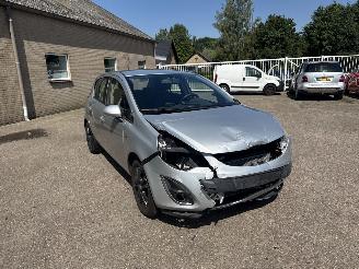 damaged passenger cars Opel Corsa 1.2-16v Business+ REST BPM €250,-!!! 2014/4