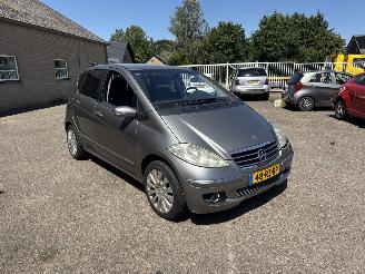 skadebil auto Mercedes A-klasse 150 Avantgarde 2005/10