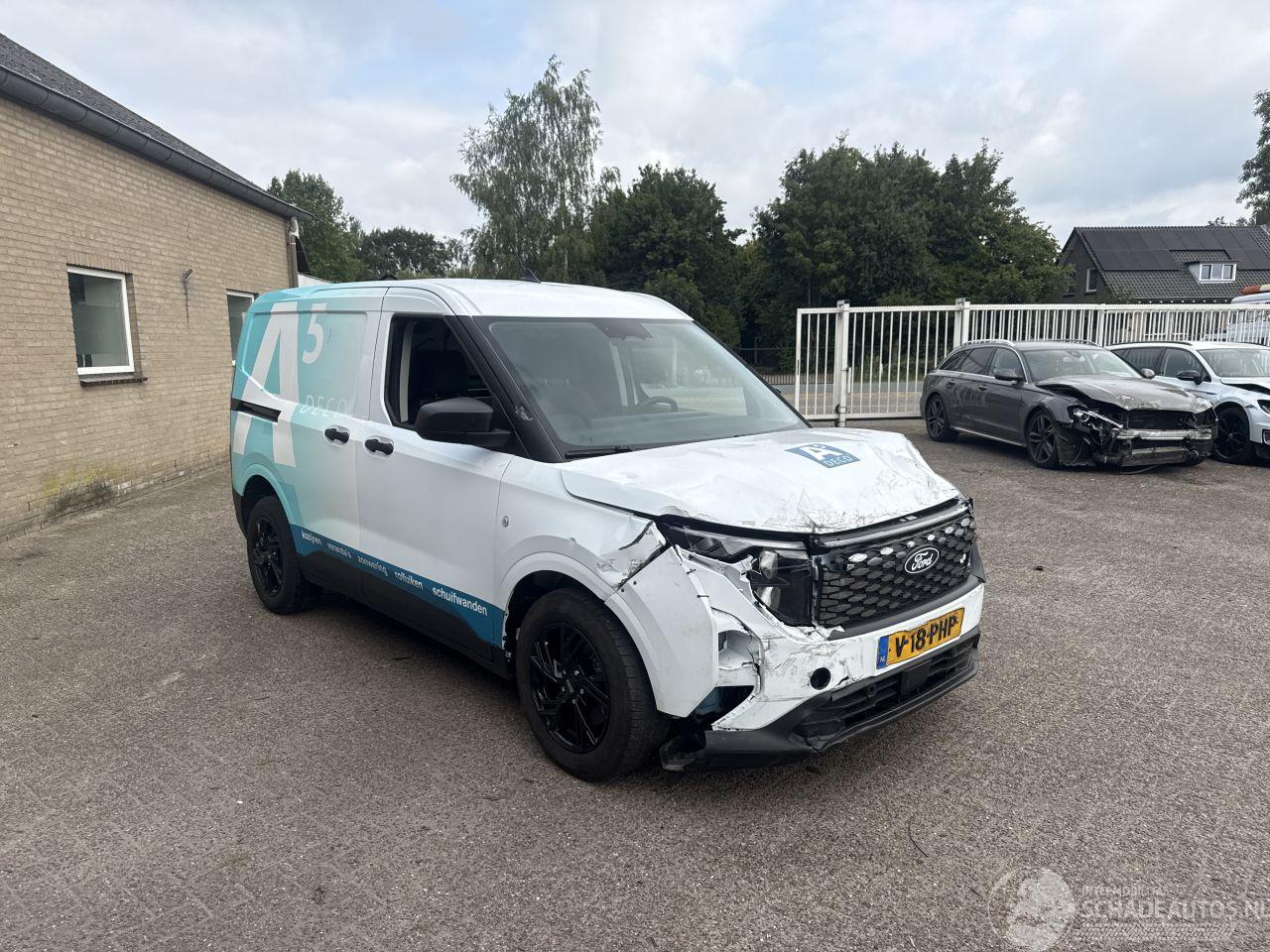 Ford Transit E-Transit Courier Trend 44 kWh