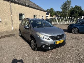 Voiture accidenté Peugeot 2008 1.2 PureT. Blue Lion REST BPM €600,-!!! 2016/8