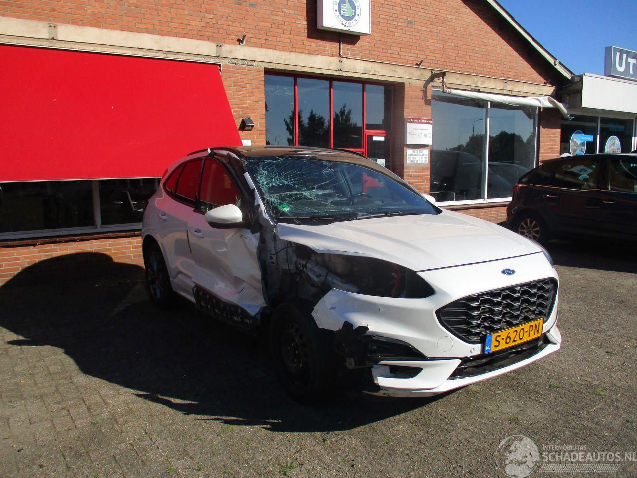 Ford Kuga 2.5 PHEV ST-Line X