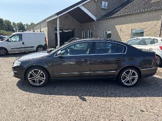 Volkswagen Passat 2.0 FSI Comfortline picture 4