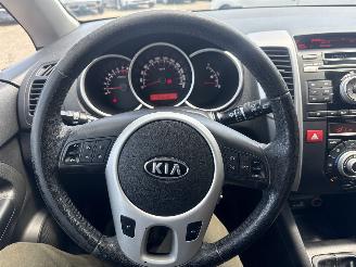 Kia Venga 1.4 CVVT X-ecutive picture 21
