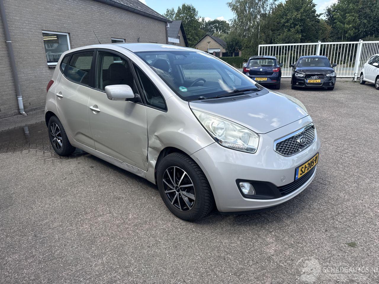 Kia Venga 1.4 CVVT X-ecutive