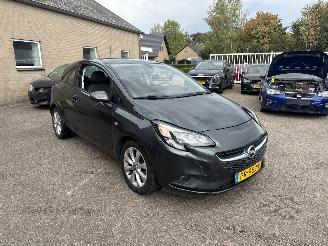 Schadeauto Opel Corsa 1.4 Edition 2017/8
