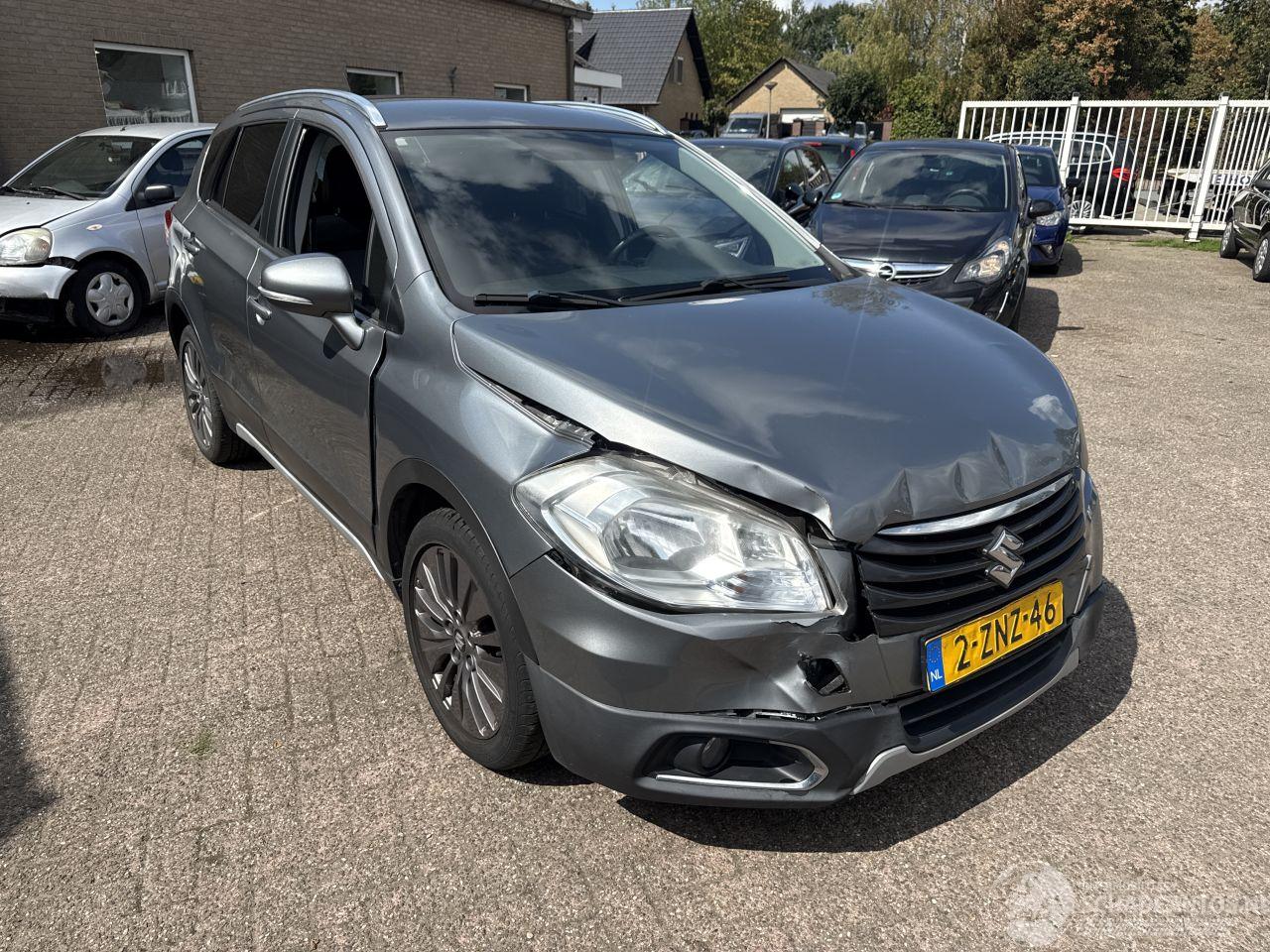 Suzuki SX4 SX4 S-cross AUT REST BPM €600,-!!! WEINIG KILOMETERS!!!