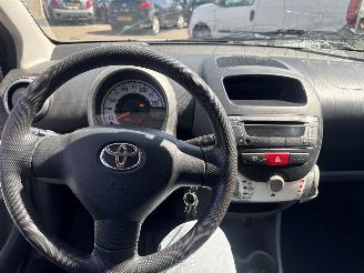 Toyota Aygo 1.0-12V Cool picture 14