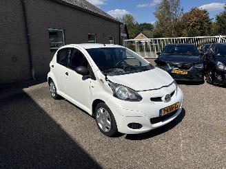 skadebil auto Toyota Aygo 1.0-12V Cool 2011/1