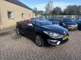Schadeauto Renault Mégane Mégane coupé cabriolet REST BPM €900,-!!! 2015/7