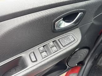Renault Clio 0.9 TCe Intense picture 28