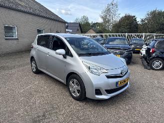 Vaurioauto  passenger cars Toyota Verso S 1.3 VVT-i Aspiration AUTOMAAT 2013/3