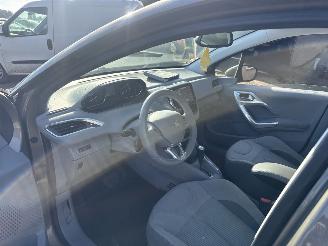Peugeot 208 1.6 VTi Allure AUTOMAAT REST BPM €700,-!!! picture 18