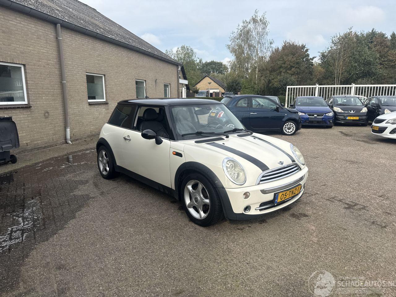 Mini Cooper 1.6 Cooper Pepper AUTOMAAT