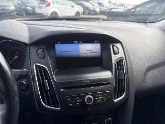 Ford Focus 1.0 Titanium REST BPM €300,-!!! picture 16