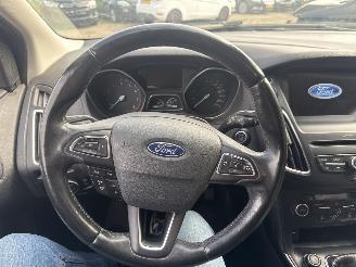 Ford Focus 1.0 Titanium REST BPM €300,-!!! picture 15