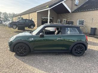 Mini Cooper 1.5 Cooper Business REST BPM €300,-!!! picture 4