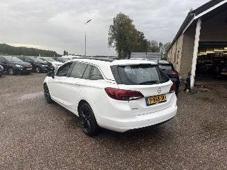 Opel Astra SPORTS TOURER 1.4 Turbo picture 6