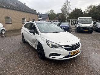 Auto incidentate Opel Astra SPORTS TOURER 1.4 Turbo 2019/5