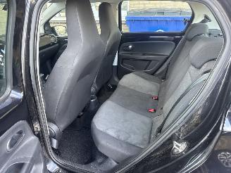 Volkswagen Up! 1.0 move up! Bluemotion picture 31