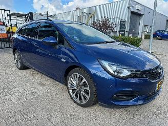 Vaurioauto  passenger cars Opel Astra 1.2 Launch Edition ST 2020/6