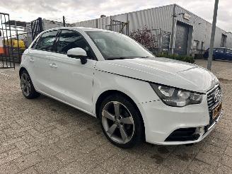 Avarii autoturisme Audi A1 1.2 TFSI Attraction Pro Line Business 2014/1