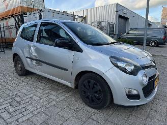 skadebil auto Renault Twingo 1.2 16V Acces 2013/2
