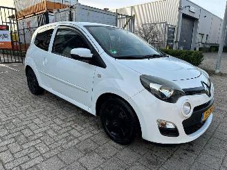 skadebil auto Renault Twingo 1.2 16V Collection 2013/1