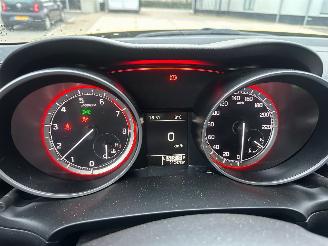 Suzuki Swift 1.2 Comfort Smart Hybrid picture 10