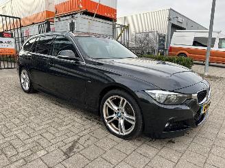 Damaged car BMW 3-serie 318i M Sport Corporate Lease 2019/12