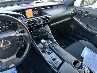 Lexus IS 300h F Sport Edition picture 11