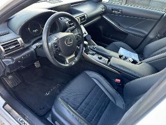 Lexus IS 300h F Sport Edition picture 8