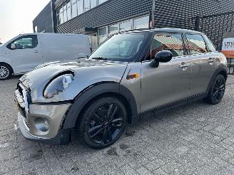 Mini Cooper 1.5 Automaat Cooper Salt picture 4
