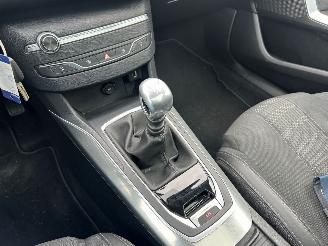 Peugeot 308 1.2 PureTech Blue Lease Premium picture 11