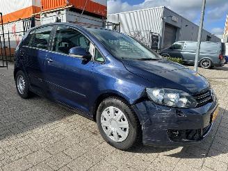 Damaged car Volkswagen Golf plus 1.4 TSI Highline Automaat 2013/2