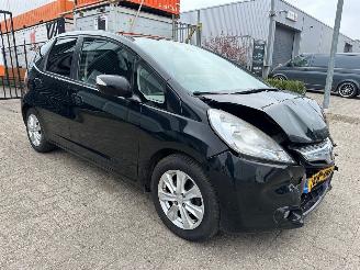 krockskadad bil auto Honda Jazz 1.4 Hybrid Elegance 2013/5