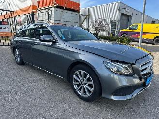 Schadeauto Mercedes E-klasse Estate 200 d Business Solution 2019/1
