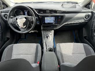 Toyota Auris 1.8 Hybrid Dynamic Ultimate picture 14