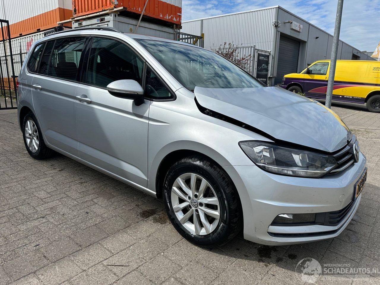 Volkswagen Touran 1.2 TSI Trendline 7p