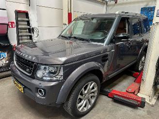 Schadeauto Land Rover Discovery 3.0 SDV6 Landmark 2016/6