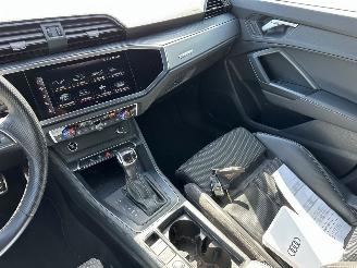 Audi Q3 35 TFSI S edition picture 11