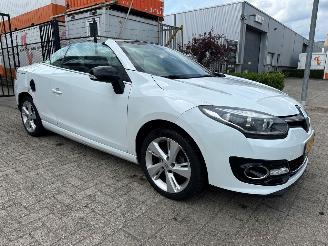 škoda osobní automobily Renault Mégane Coupé-Cabriolet 1.2 TCe Privilège 2014/10