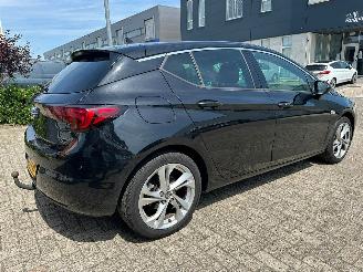 Opel Astra 1.2 Business Elegance picture 6