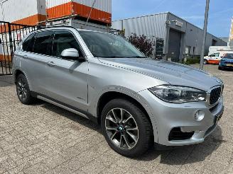krockskadad bil auto BMW X5 XDRIVE40E iPerformance 2015/11